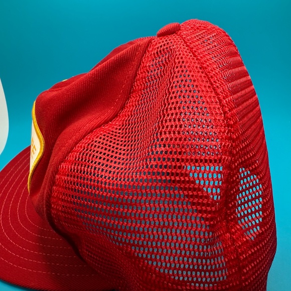 Vintage Shell Oil and Gas Hat - Canada Made - Red Trucker Cap - Picture 9 of 14